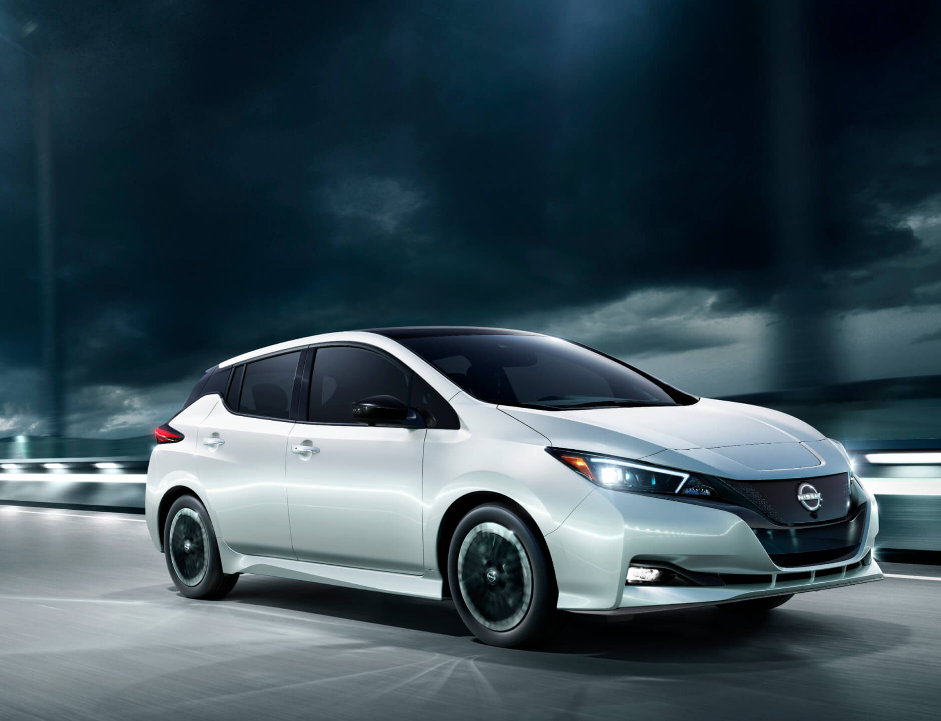 2024 Nissan LEAF Features: Range, Charging, Battery & More
